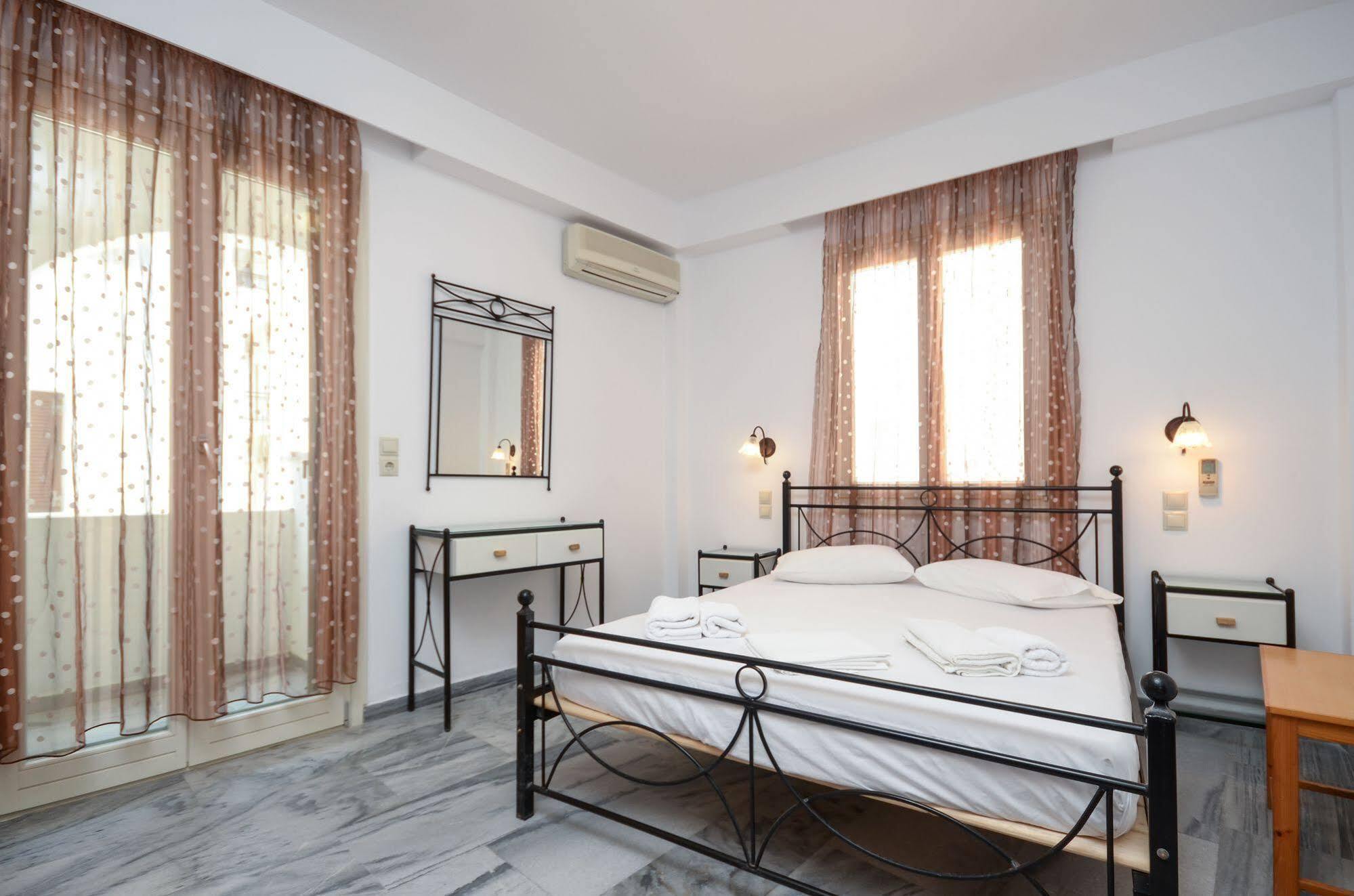 Soula Naxos Hotel Naxos City Exterior photo